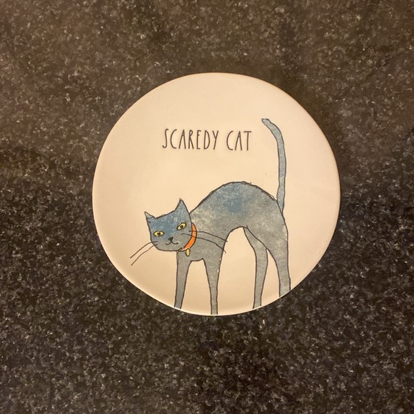 Rae Dunn Halloween Plates Set of 3 - Picture 5 of 6